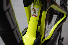 Load image into Gallery viewer, Intense Primer 29 Pro - L Yellow - Used Condition
